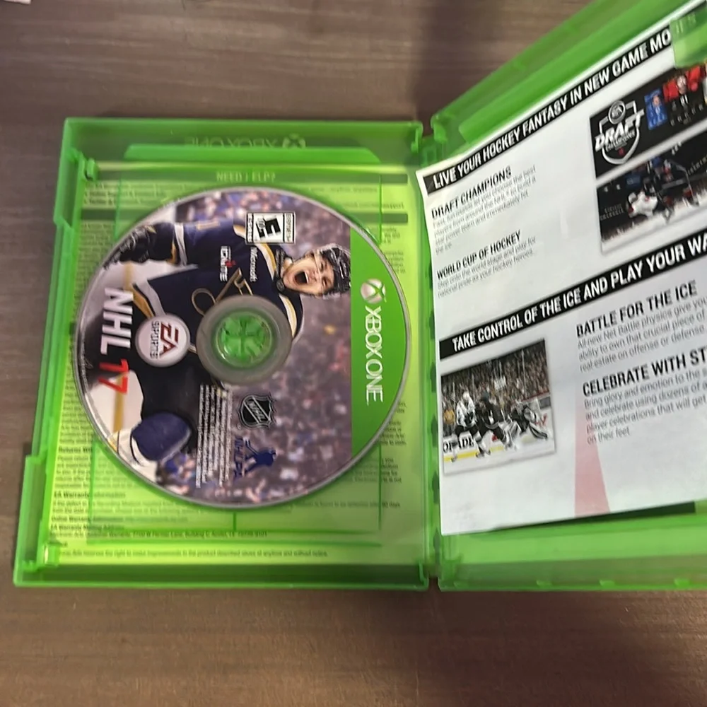 NHL 17 Xbox one game used